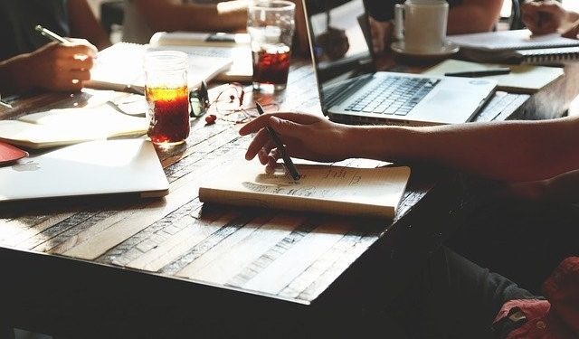 Investir dans des fonds indiciels : Les indices Russell des petites et moyennes entreprises sur le marché boursier américain